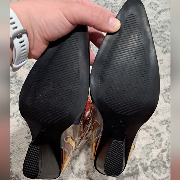 Cape Robbin Racha Gold Boots 7.5 - Picture 9 of 14